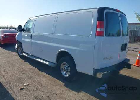 2016 GMC Savana 2500 Work Van z USA, uszkodzony, nr VIN 1GTW7AFF8G1259816